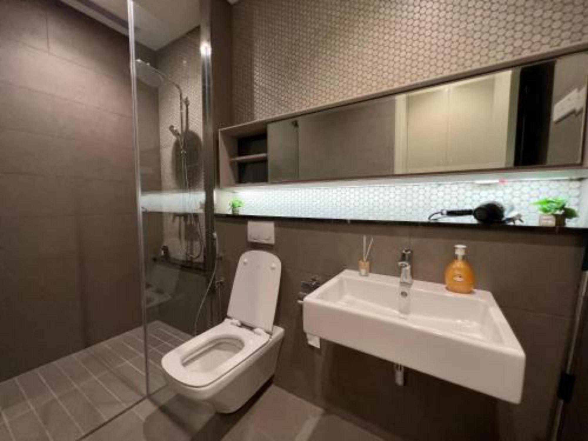 Lotus Infinity Pool At Lucentia Apartment Kuala Lumpur Exterior photo